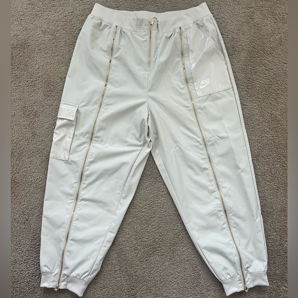 Nike Cargo Pants